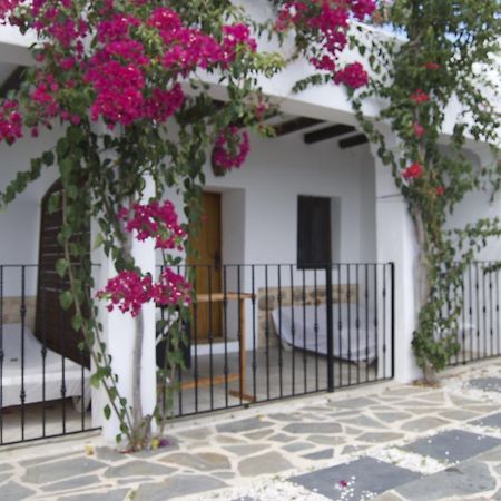 Buenavista Suites Hotel Boutique Santa Eularia des Riu Bagian luar foto