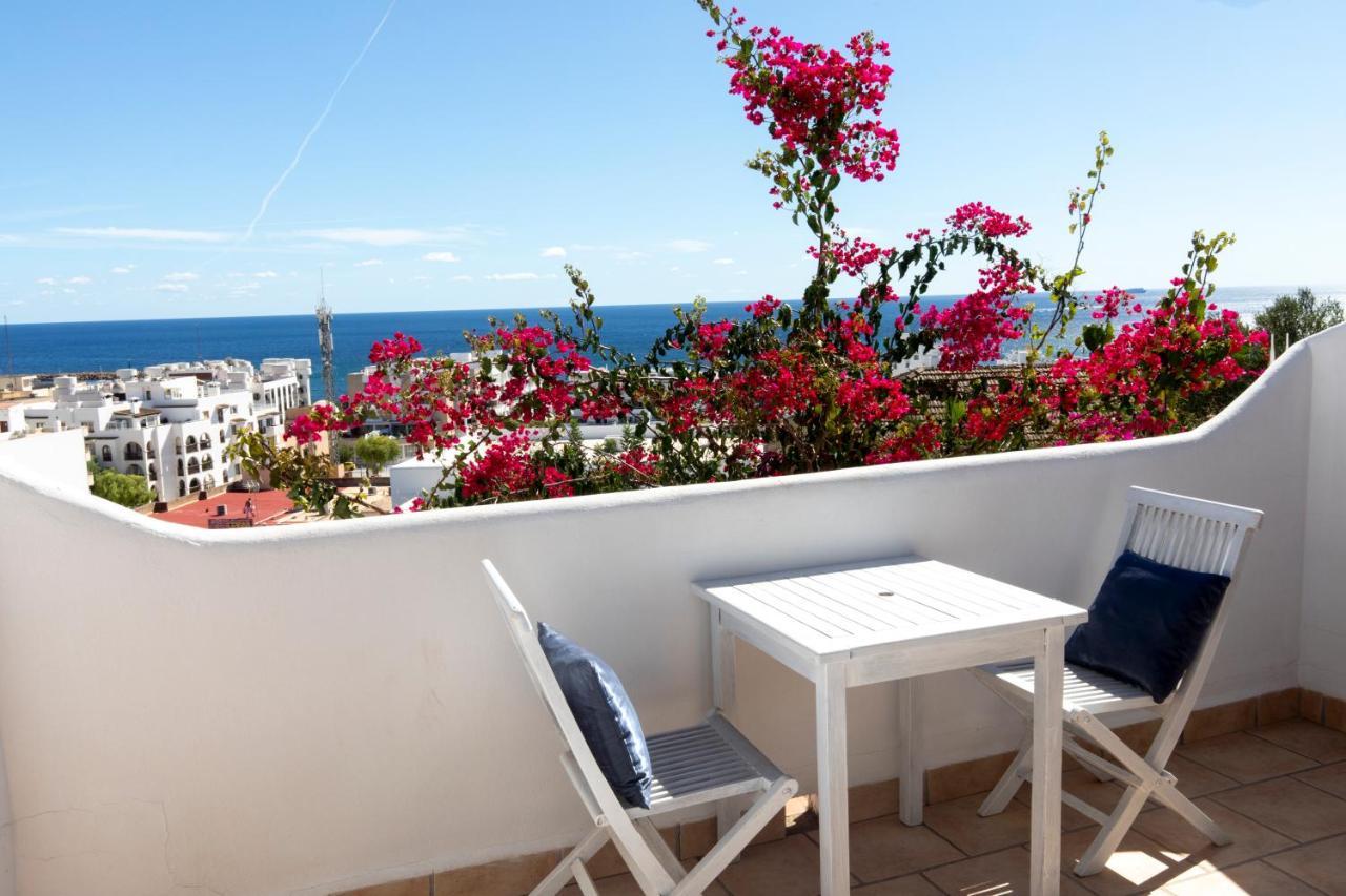 Buenavista Suites Hotel Boutique Santa Eularia des Riu Bagian luar foto