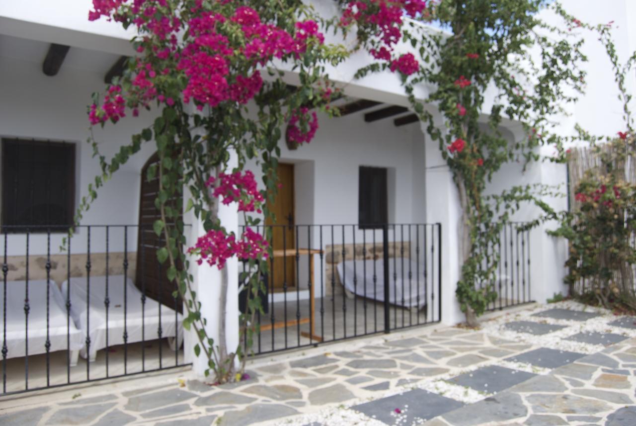 Buenavista Suites Hotel Boutique Santa Eularia des Riu Bagian luar foto